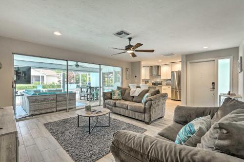 Bright And Breezy Cape Coral Retreat With Pool!