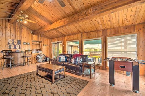 Waterfront Homosassa Family Getaway With Dock!