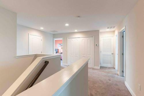 Spacious 6bdrm Villa Near All The Attractions!!