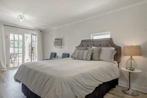 Fully Renovated Indian Rocks Beach Getaway