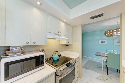 Sunset Beach 102 - 2716 Gulf
