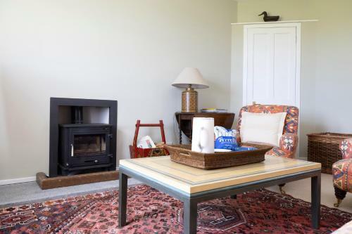 Altido Gorgeous Cottage With Garden & Great Views