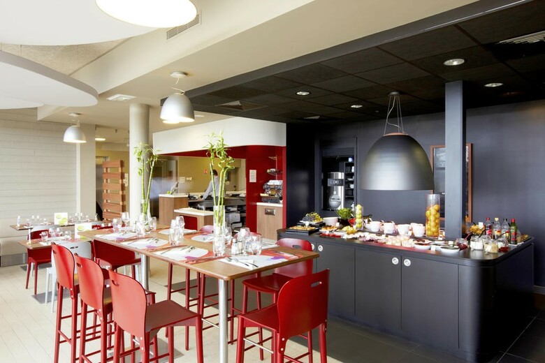 Hotel Campanile Carcassonne Est - La Cit�
