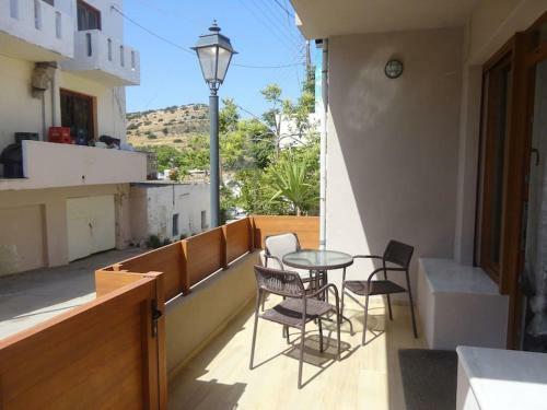 Square Apartment