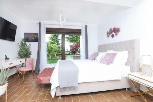 Wild Willow Villa