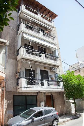Great Apartment In Piraeus