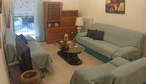 Comfortable Apartment 100m From The Sea