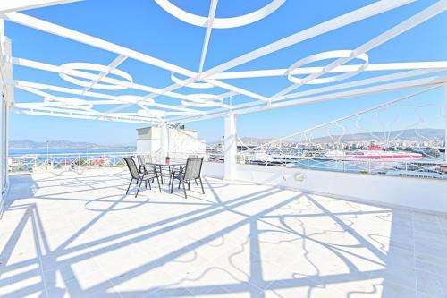 Charming Apartment With A Sea View Terrace (f1)