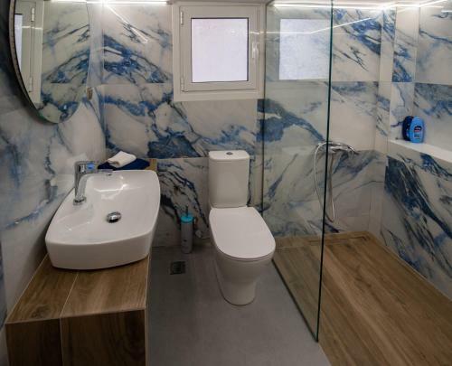 Max Blue Apartment, A Stay Like No Other