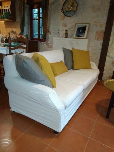 Stone Villa For 6 People In Zakynthos