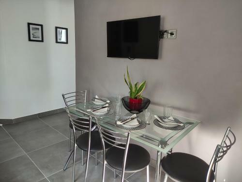 Karavela Street Apartment