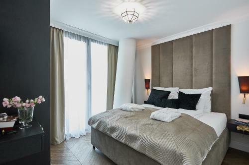 Wave Gold Apartment By Check-in