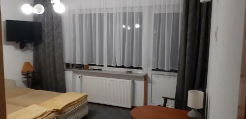 Mi?dzyzdroje Ul Nowomy?liwska 60