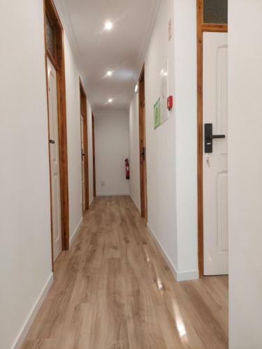 Hostal Wolley - Peniche Guesthouse