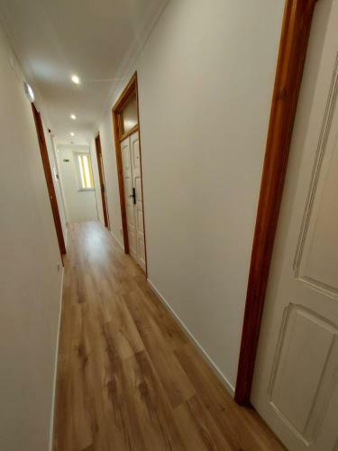 Hostal Wolley - Peniche Guesthouse