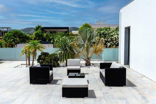 Blue Hill Boutique Villa