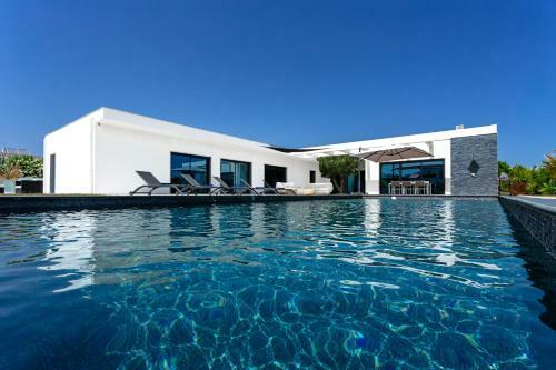 Blue Hill Boutique Villa
