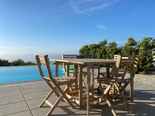 Villa Uprising House With Private Pool & Ocean View