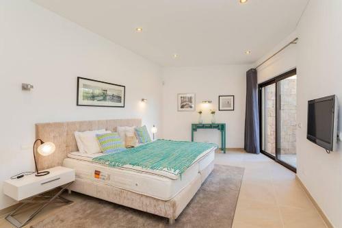 [luxury Villa] Cinema, Sauna, Pool And Billiards