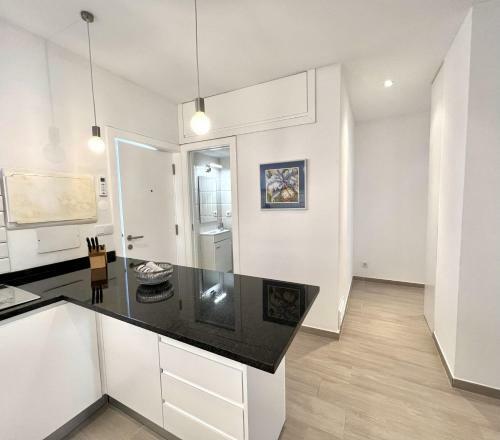 Beachside Apartment - With Pool By Hd Properties