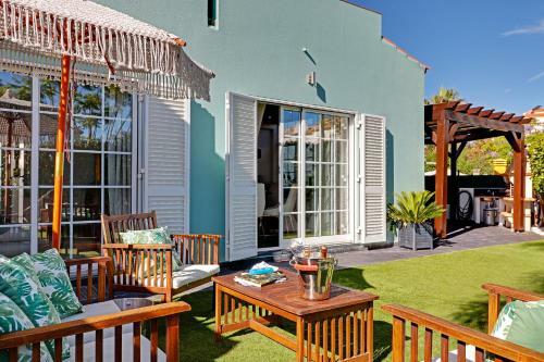 Jungle Beach House