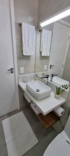 Apartamento Requinte E Conforto Com M�veis Novos E Vista Mar