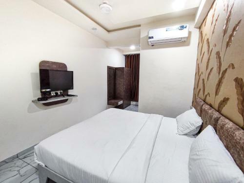 Albergue Hotel Shivam
