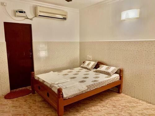 Hostal La Ruelle Guest House