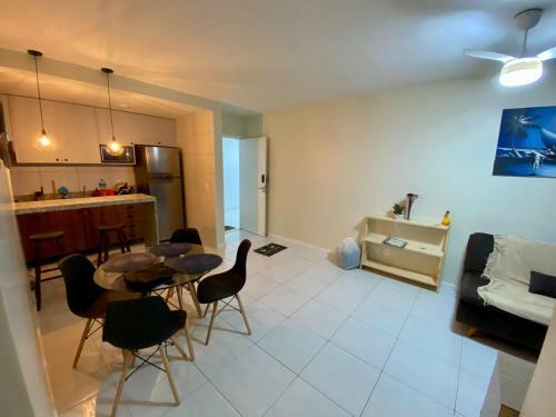 Apartamento Muro Alto Condom�nio Clube