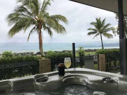 Bella Ohana - Oceanfront, Amazing Views, Relaxing