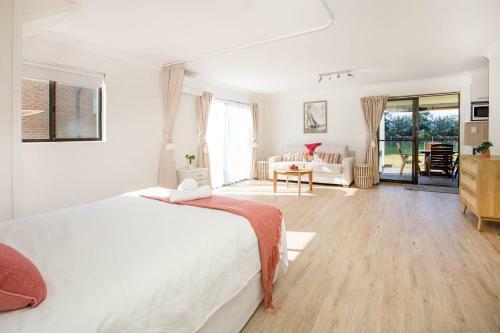 Watermans - Pet Friendly - 1 Min Walk To Beach