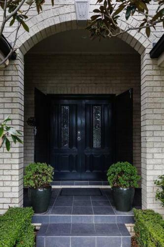 Chateau On Sydney's Northern Beaches