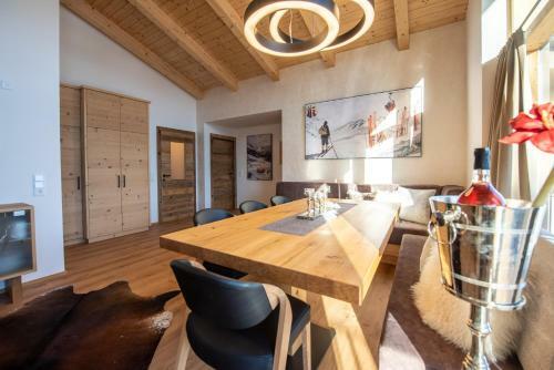 Apartamento Ferienwohnung K�nigsleiten 73