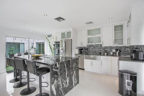Villa Casa Esperanza - 24 Sleeps - 10 Min From The Beach