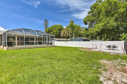 Charming N Fort Meyers Retreat Pool And Lanai!