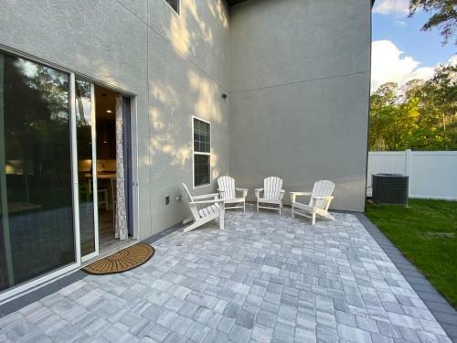 33 Brand New Townhouse, 21 Mi To Wec
