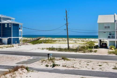 Nonni 'n Poppy's By Pensacola Beach Properties