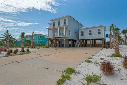 Toes In The Sand By Pensacola Beach Properties