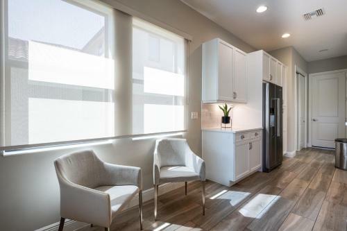 Luxurious Home With Optional Chauffer & Butler Service
