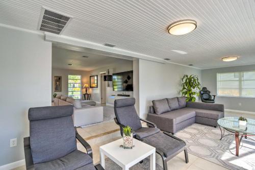 Punta Gorda Escape With Private Lanai And Pool!