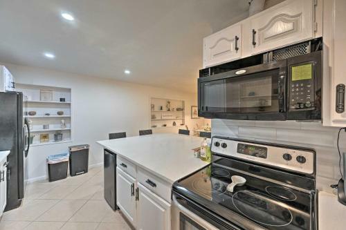 Bright Naples Home - 4 Mi To Botanic Gardens!