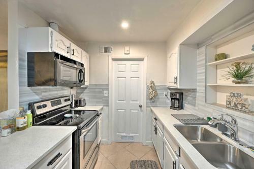 Bright Naples Home - 4 Mi To Botanic Gardens!