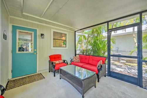 Bright, Airy Naples Home Near Beach And Dining!