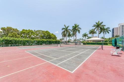 A Slice Of Naples Life