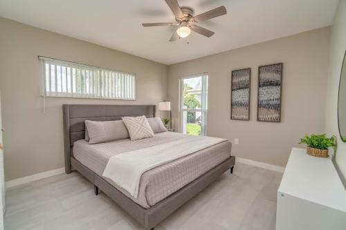 Florida Oasis - Private Dog Friendly Villa With Solar Pool - Sleeps 6