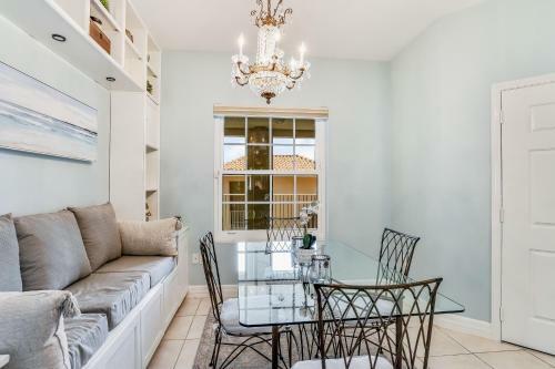 Bayfront Beauty - Downtown Naples Condo