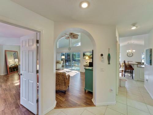 Tropical Cape Haze - Private Villa With Heated Pool - Sleeps 6