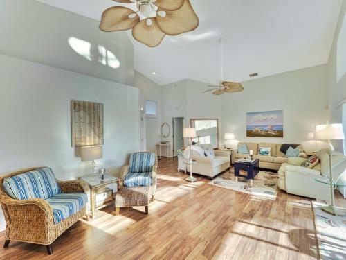 Tropical Cape Haze - Private Villa With Heated Pool - Sleeps 6