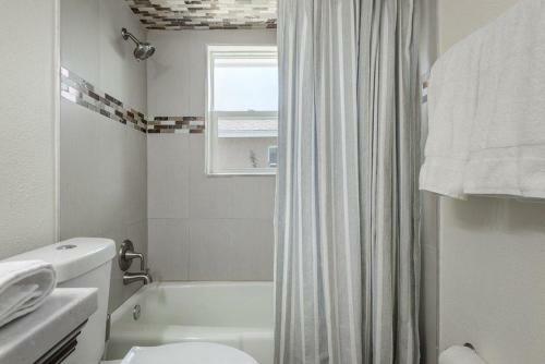 Renovated Largo Heated Pool Home