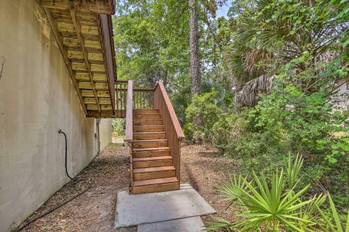 Bright Steinhatchee Home Proximity To Ocean!